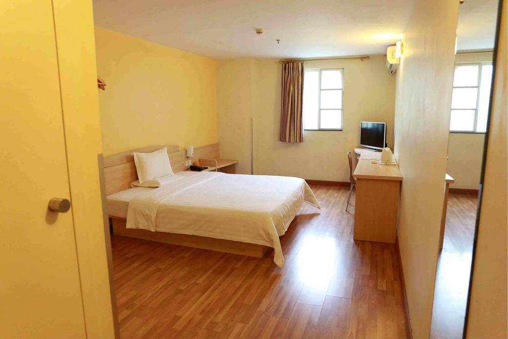 7Days Inn Jingmen Huyaguan Room photo
